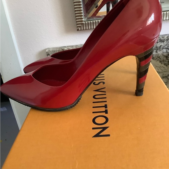 LOUIS VUITTON stiletto heel shoes - Picture 4 of 8